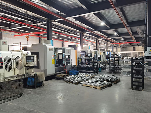 Otetaan sinut tänään kiertueelle die-valumislaitoksestamme.